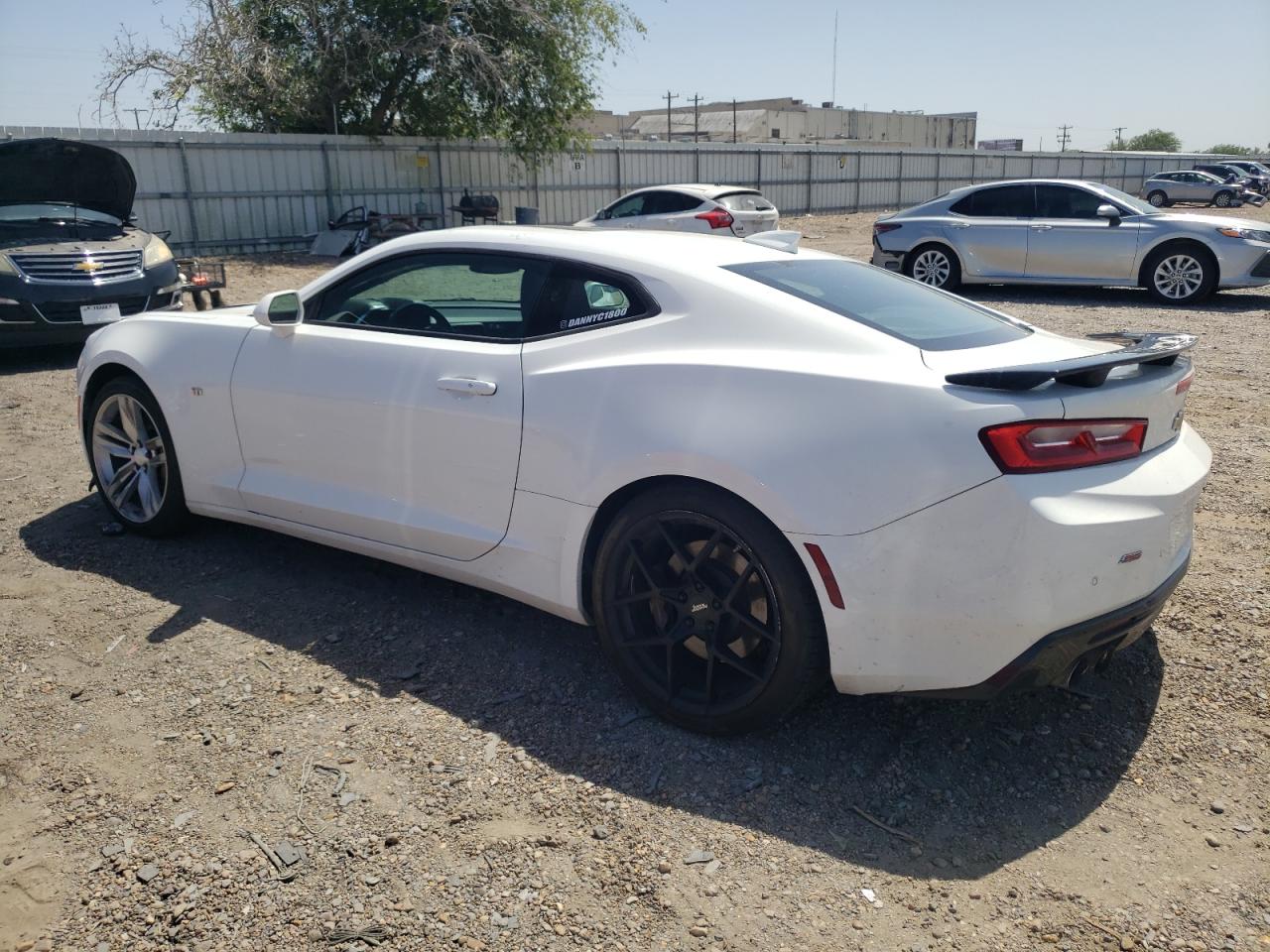 Obraz 2 z 2017 CHEVROLET CAMARO SS 2017 z VIN 1G1FH1R71H0137445