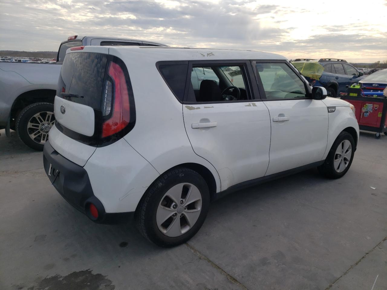 Изображение 3 2016 KIA SOUL  2016 с VIN KNDJN2A20G7368147