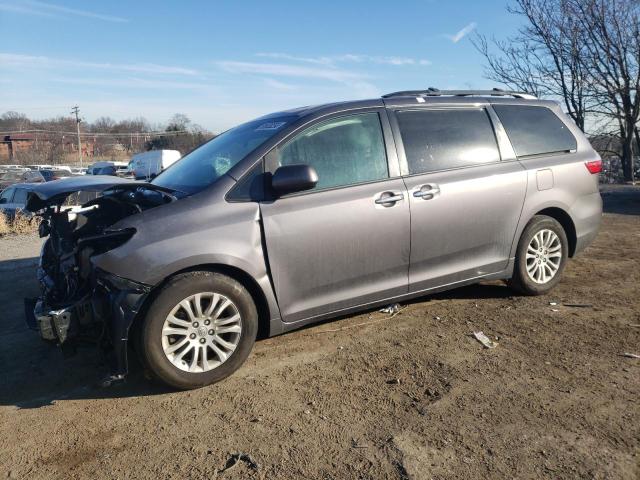 Image 1 of 2015 TOYOTA SIENNA XLE 2015 with VIN 5TDYK3DC0FS602714