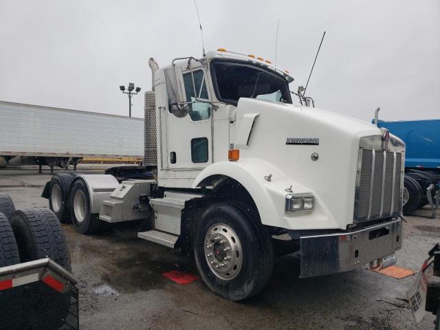 Image 1 of 2006 KENWORTH CONSTRUCTION T800 2006 with VIN 1XKDDU9X86J129740