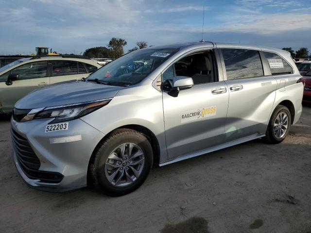 Изображение 1 2022 TOYOTA SIENNA LE 2022 с VIN 5TDKRKEC1NS116079