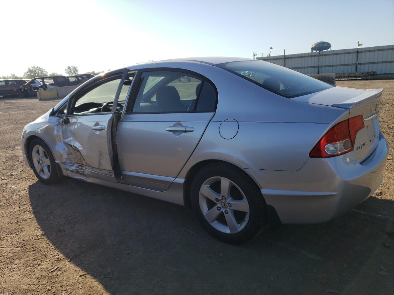 Изображение 2 2010 HONDA CIVIC LX-S 2010 с VIN 19XFA1F64AE005574