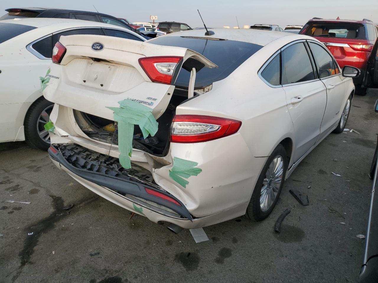 Изображение 3 2016 FORD FUSION SE HYBRID 2016 с VIN 3FA6P0LU8GR203898