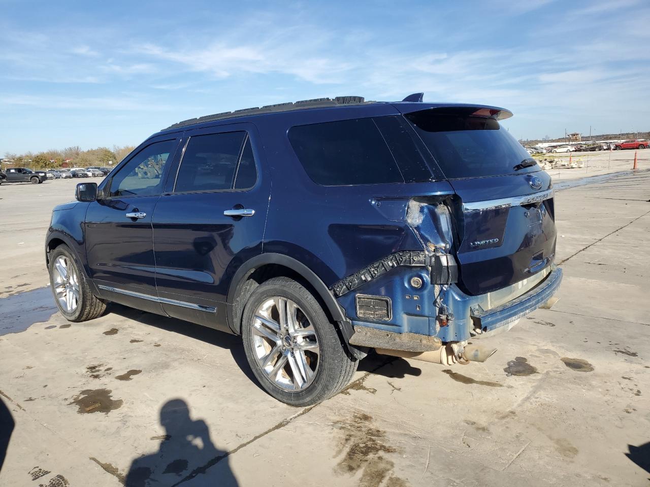 Image 2 of 2016 FORD EXPLORER LIMITED 2016 with VIN 1FM5K7F83GGC33308