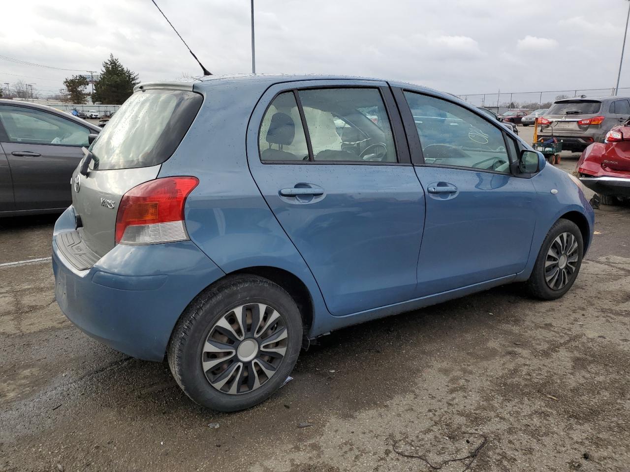 Obraz 3 z 2009 TOYOTA YARIS  2009 z VIN JTDKT903695260417