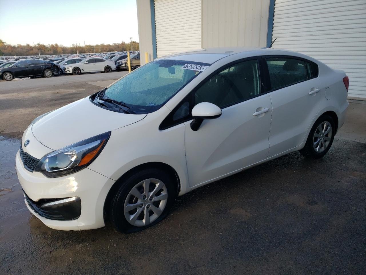 Obraz 1 z 2017 KIA RIO LX 2017 z VIN KNADM4A32H6035957