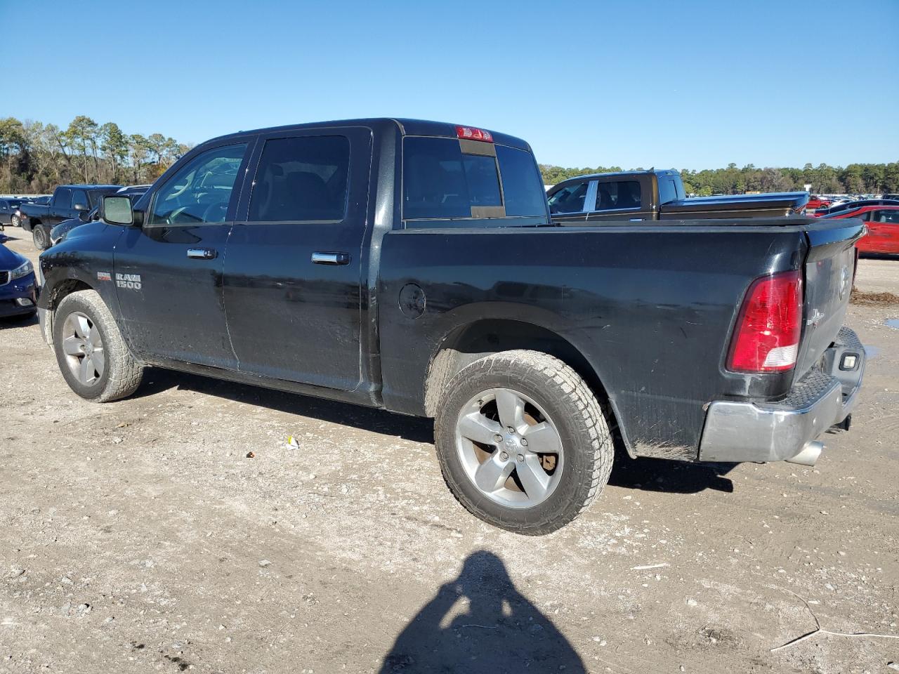 Изображение 2 2016 RAM 1500 SLT 2016 с VIN 3C6RR6LT7GG301013