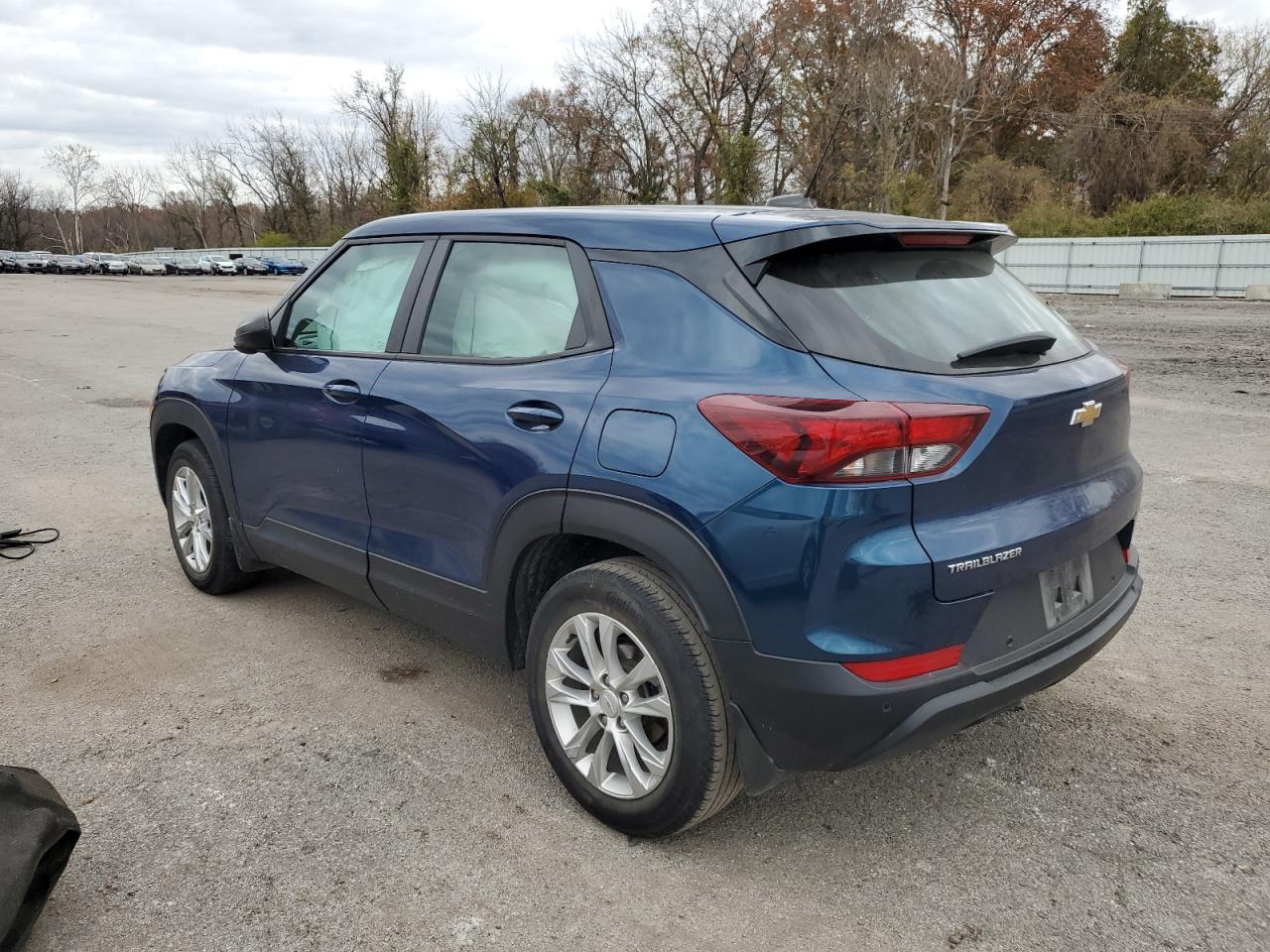 Image 2 of 2021 CHEVROLET TRAILBLAZER LS 2021 with VIN KL79MMS24MB144174