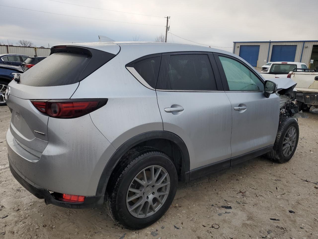 Image 3 of 2020 MAZDA CX-5 GRAND TOURING 2020 with VIN JM3KFADM0L0731209