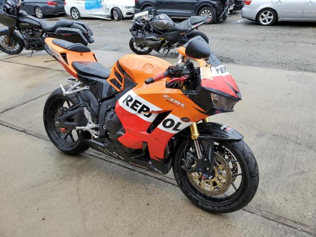 Image 1 of 2018 HONDA CBR600 RR 2018 with VIN JH2PC40J3JK400735
