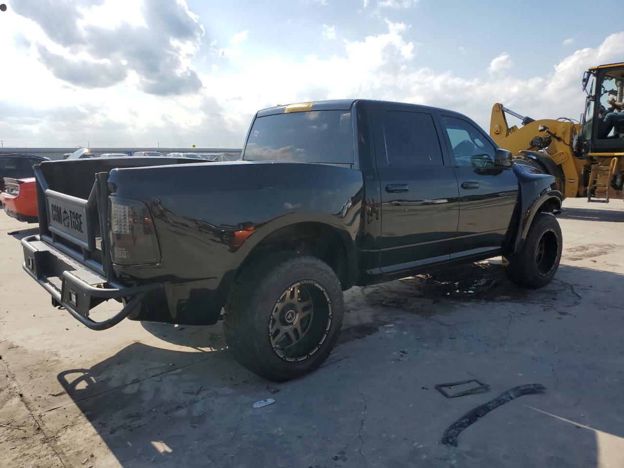 Image 3 of Ram 1500 with VIN 1C6RR7KM1FS578196