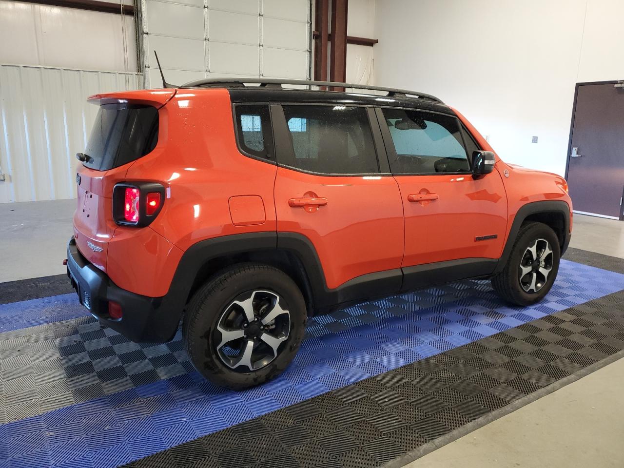 Image 3 of 2021 JEEP RENEGADE TRAILHAWK 2021 with VIN ZACNJDC18MPM95480