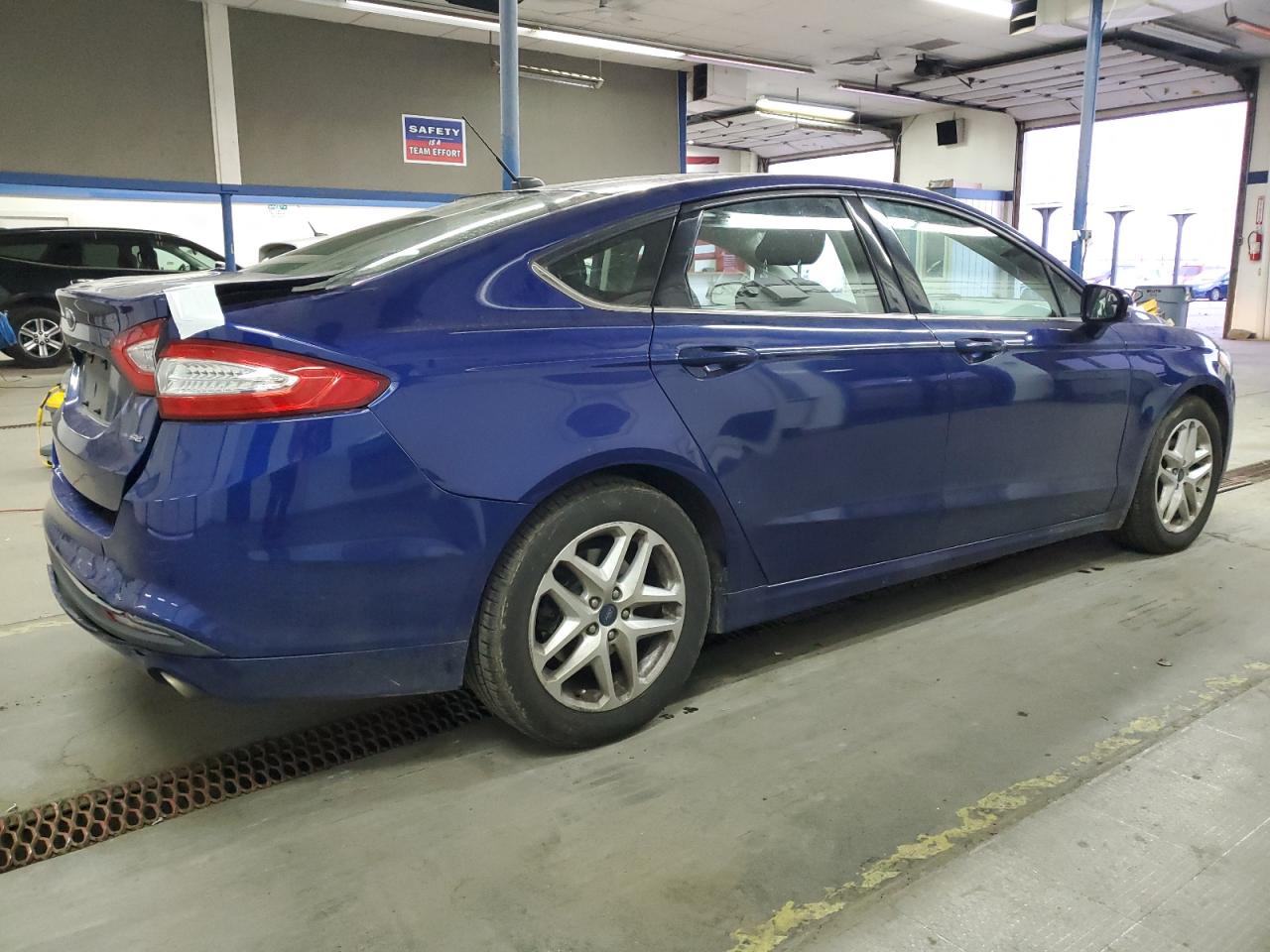 Image 3 of 2015 FORD FUSION SE 2015 with VIN 3FA6P0H76FR264961