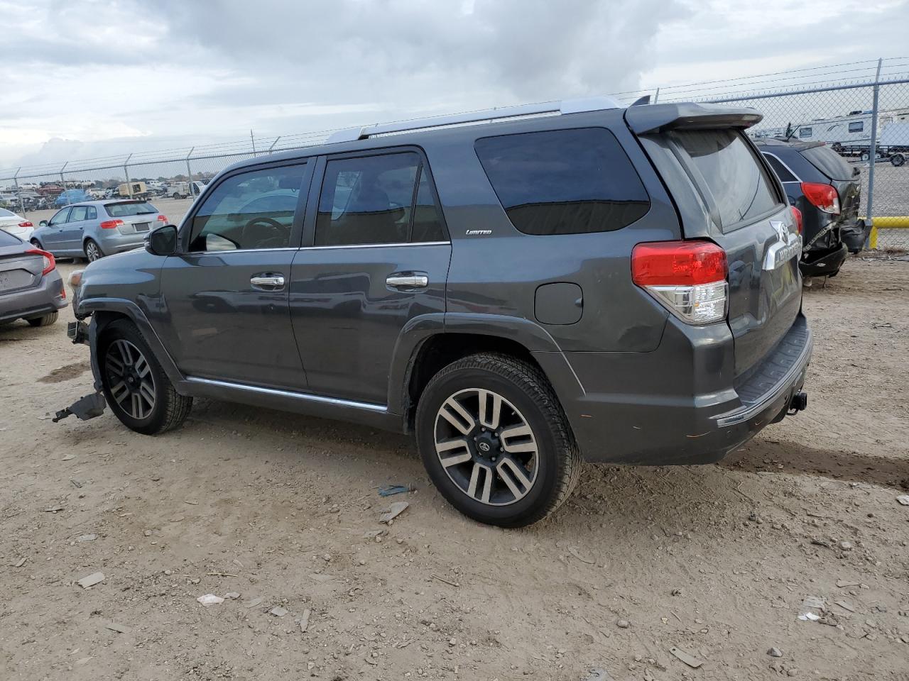 Изображение 2 2015 TOYOTA 4RUNNER SR5 2015 с VIN JTEZU5JR4F5099421