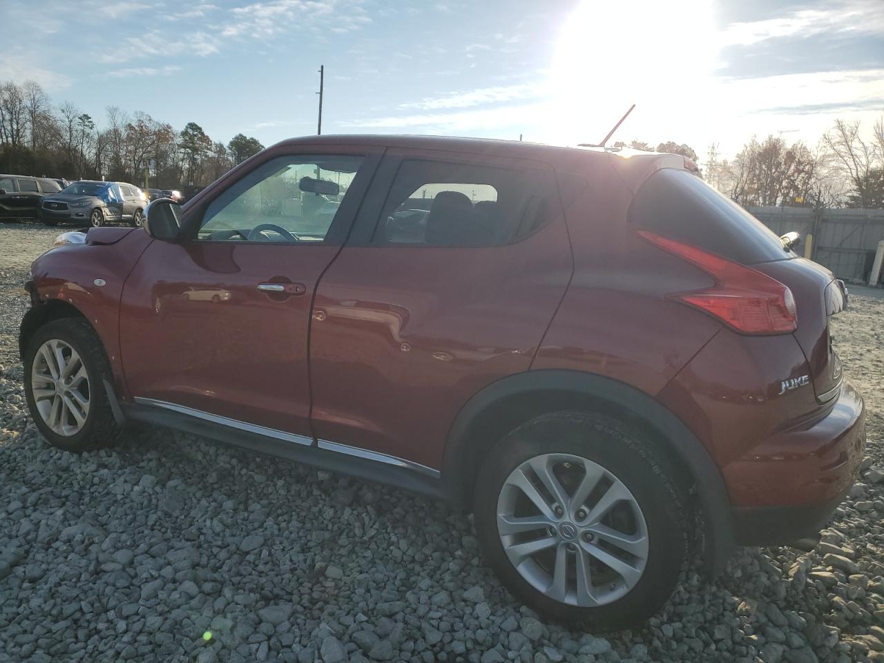 Obraz 2 z 2013 NISSAN JUKE S 2013 z VIN JN8AF5MV5DT211323