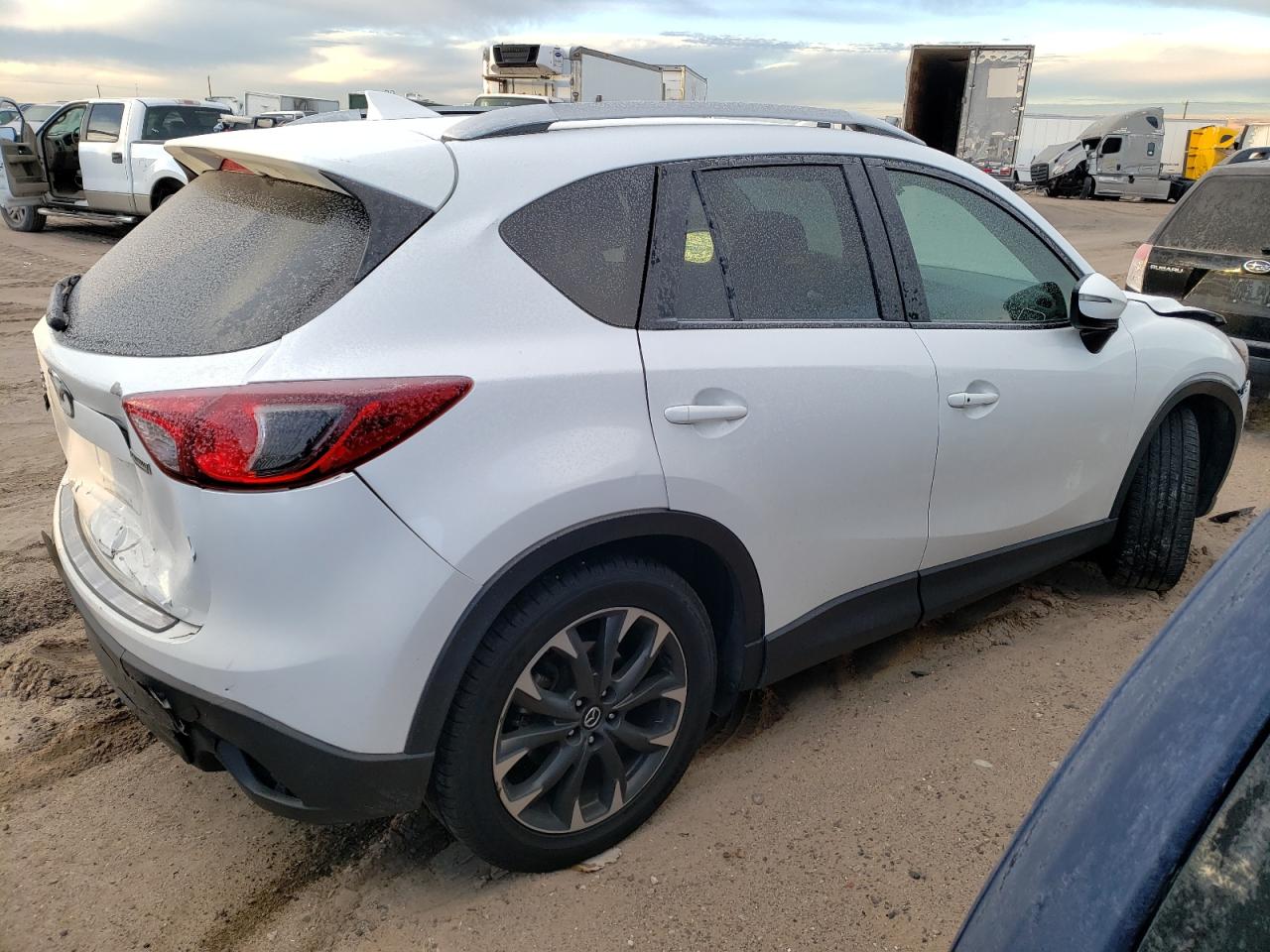 Image 3 of 2016 MAZDA CX-5 GT 2016 with VIN JM3KE4DY7G0673063