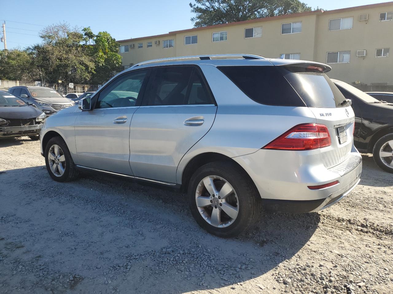 Image 2 of 2015 MERCEDES-BENZ ML 350 2015 with VIN 4JGDA5JB3FA465043