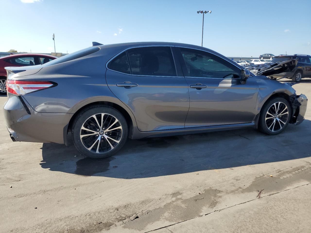 Изображение 3 2020 TOYOTA CAMRY SE 2020 с VIN 4T1G11AK1LU868955