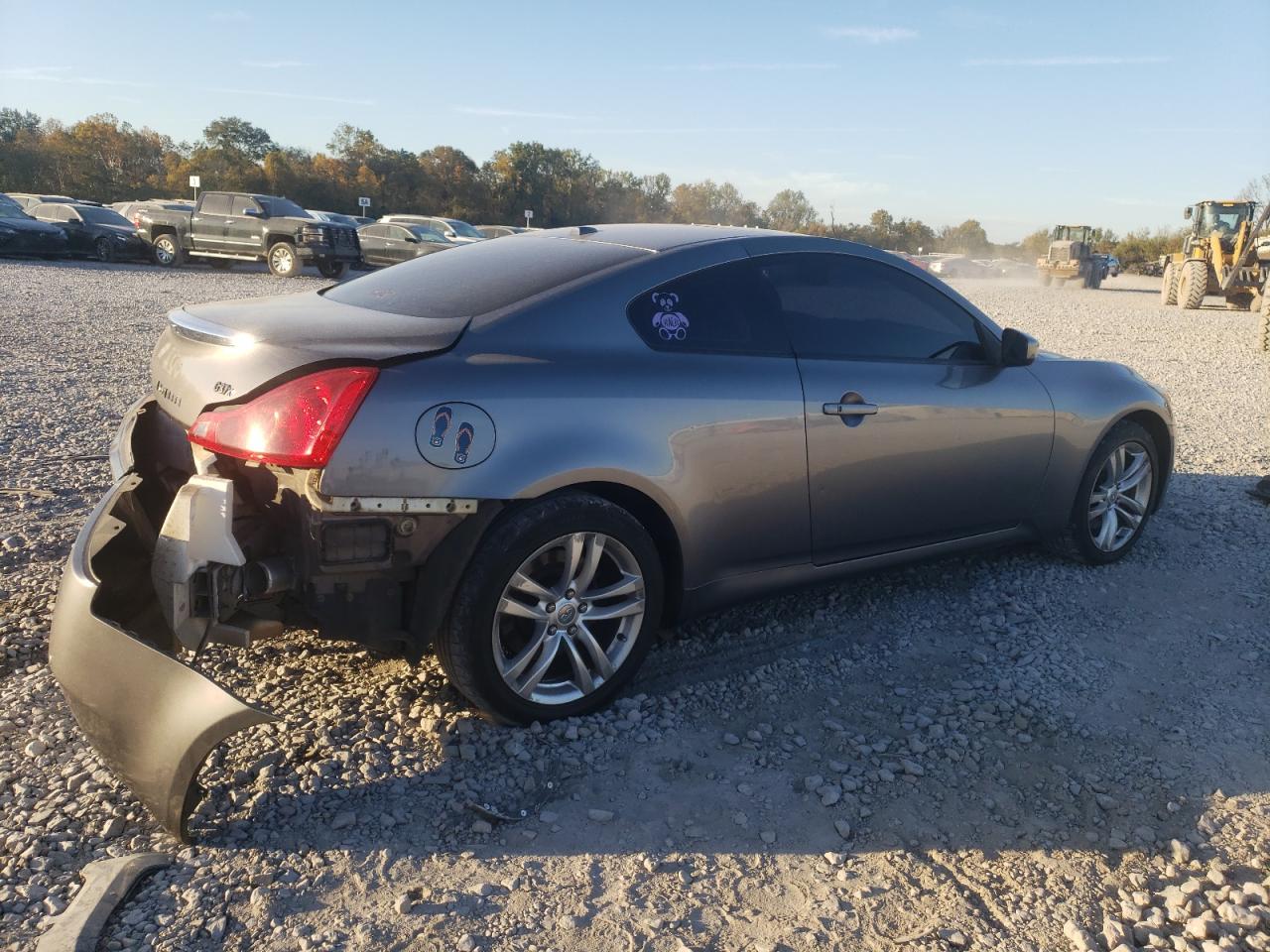 Obraz 3 z 2010 INFINITI G37  2010 z VIN JN1CV6EL8AM150259
