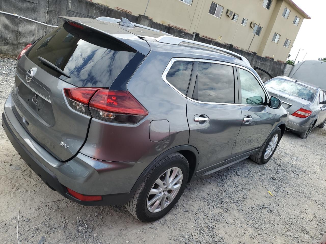 Image 3 of 2018 NISSAN ROGUE S 2018 with VIN 5N1AT2MT1JC798080