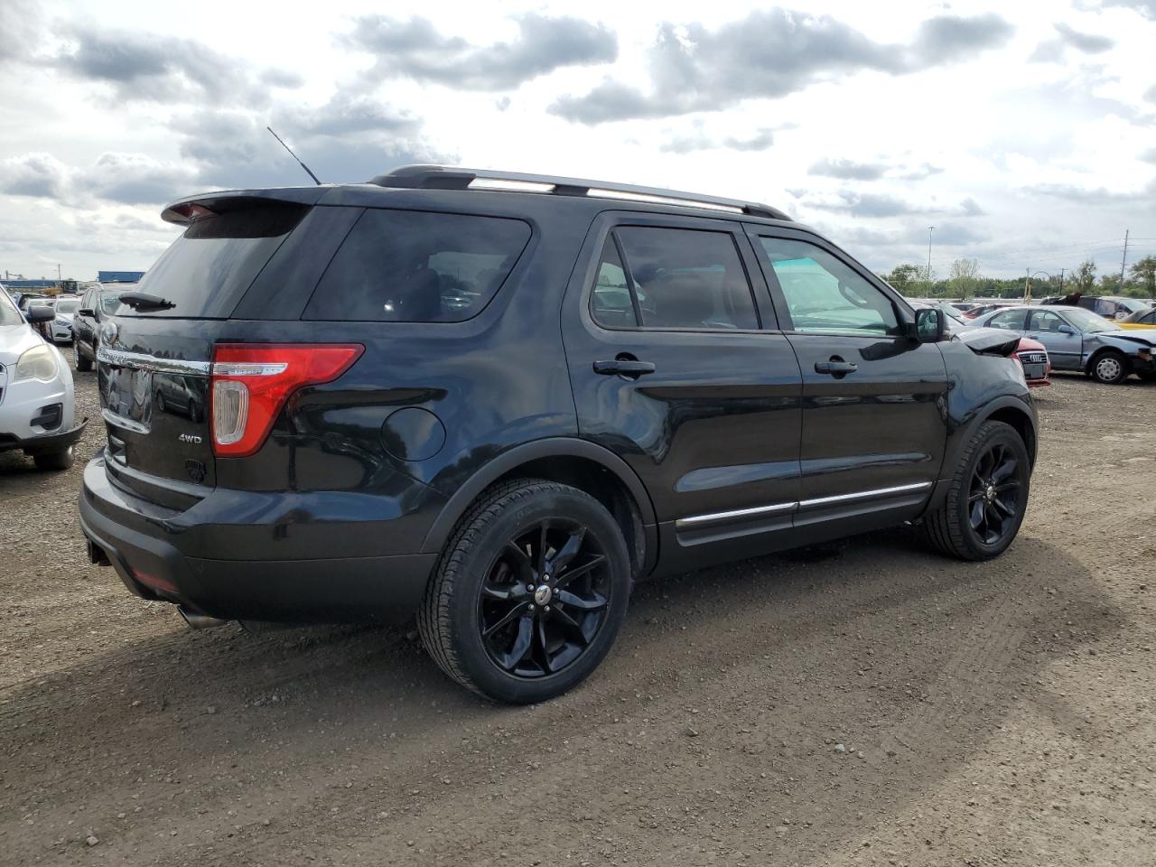 Image 3 of 2011 FORD EXPLORER LIMITED 2011 with VIN 1FMHK8F80BGA42103