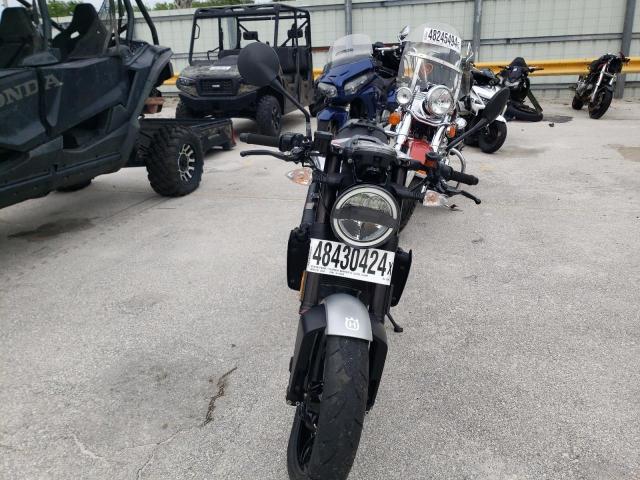 Obraz 2 z 2019 HUSQVARNA VITPILEN 701  2019 z VIN VBKUPV408KM737395