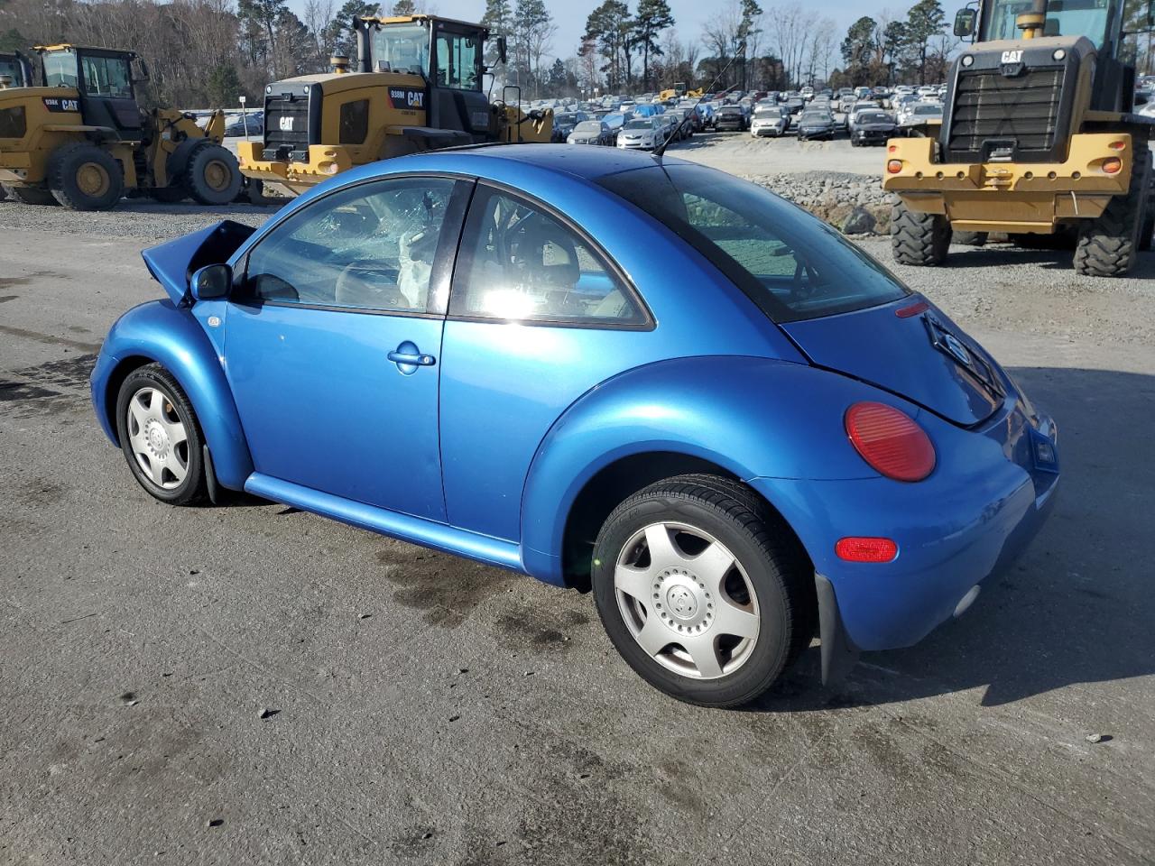 Изображение 2 2001 VOLKSWAGEN NEW BEETLE GLS 2001 с VIN 3VWCK21C11M444396