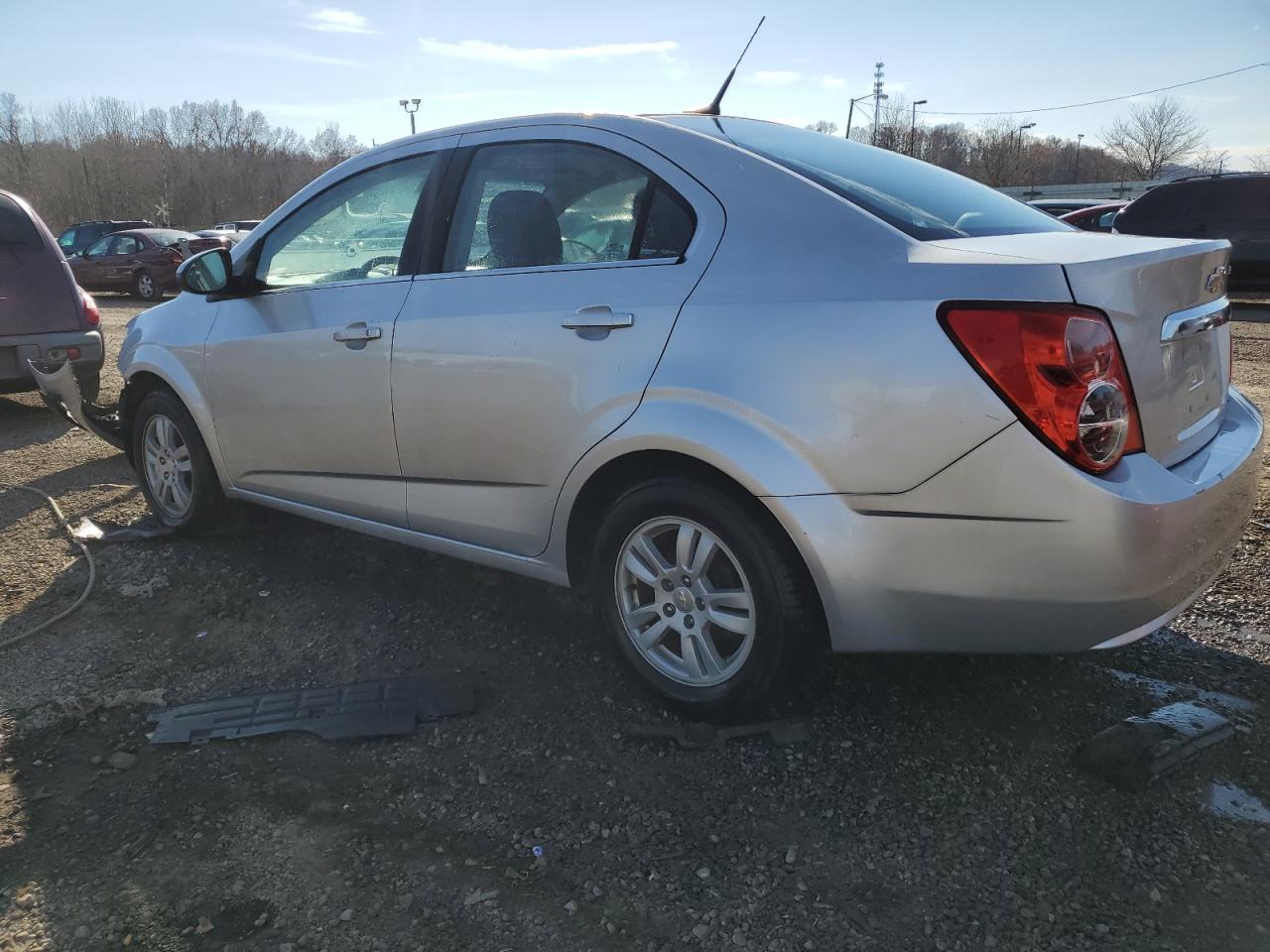 Изображение 2 2014 CHEVROLET SONIC LT 2014 с VIN 1G1JC5SH2E4234323