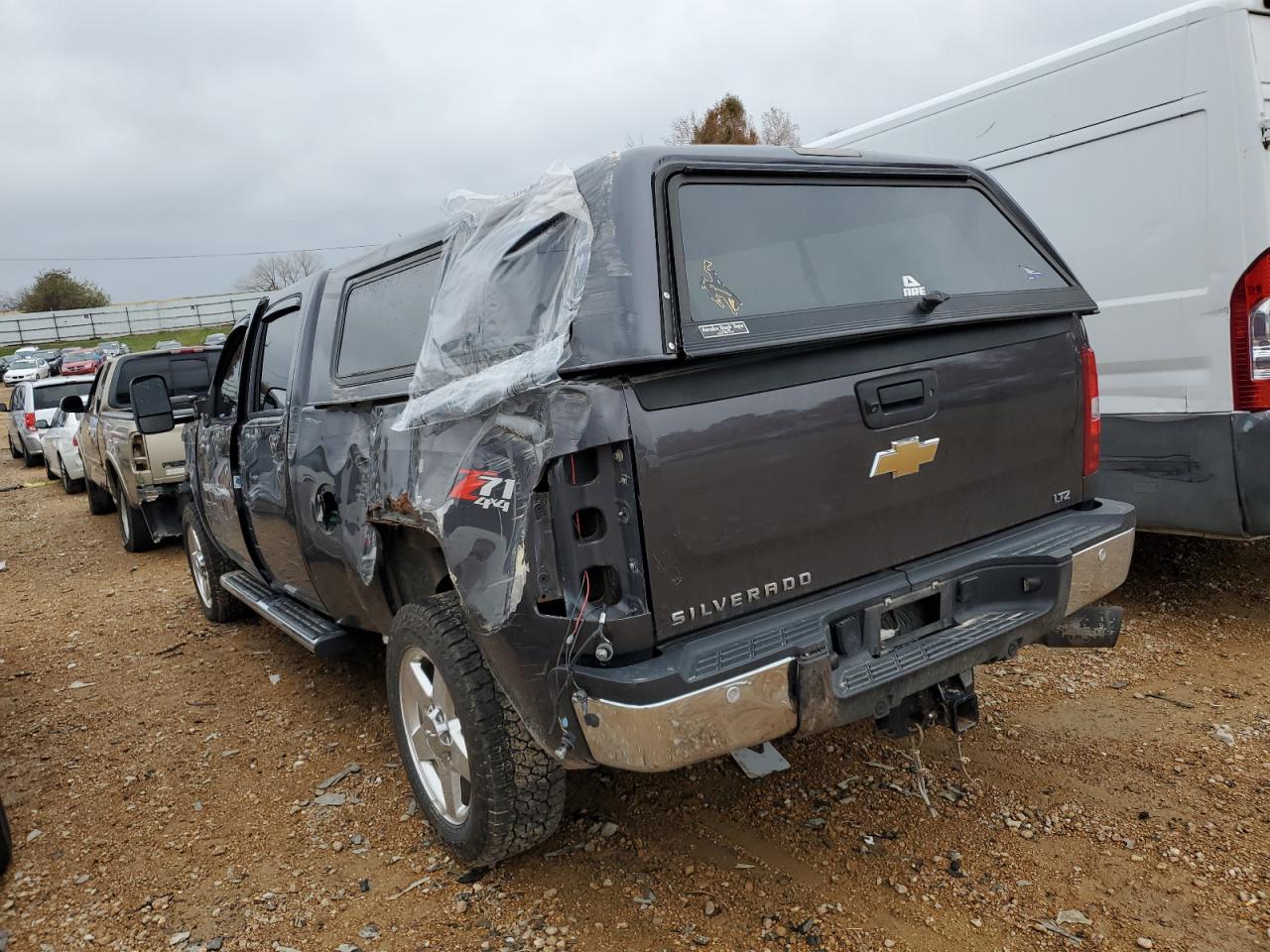 Image 2 of 2011 CHEVROLET SILVERADO K2500 HEAVY DUTY LTZ 2011 with VIN 1GC1KYE84BF213447
