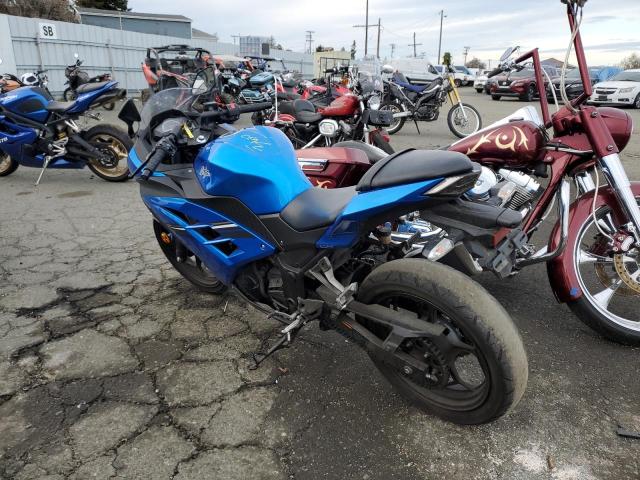 Obraz 3 z 2017 KAWASAKI EX300 B 2017 z VIN JKAEX8B11HDA38991