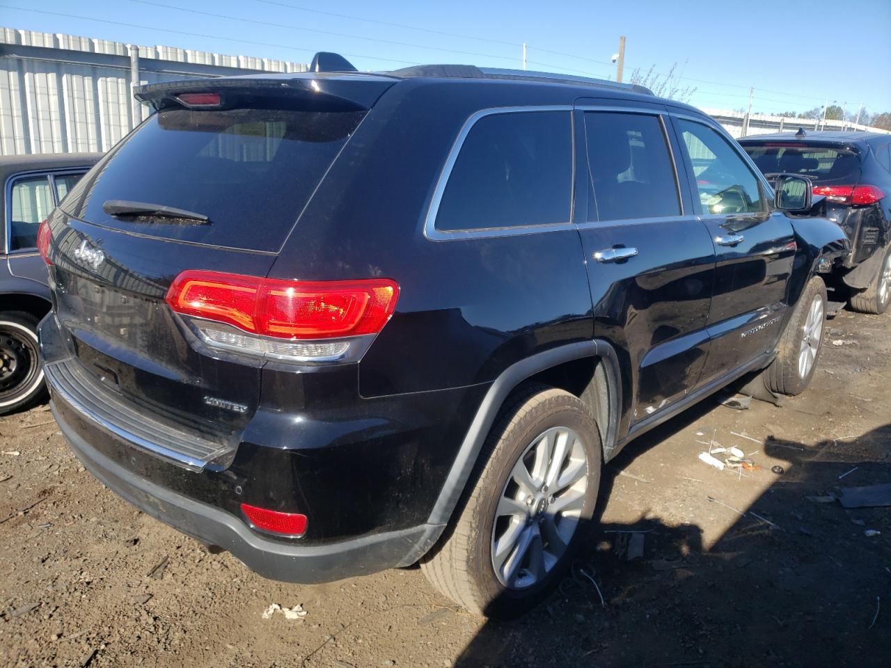 Image 3 of 2017 JEEP GRAND CHEROKEE LIMITED 2017 with VIN 1C4RJFBG9HC637304
