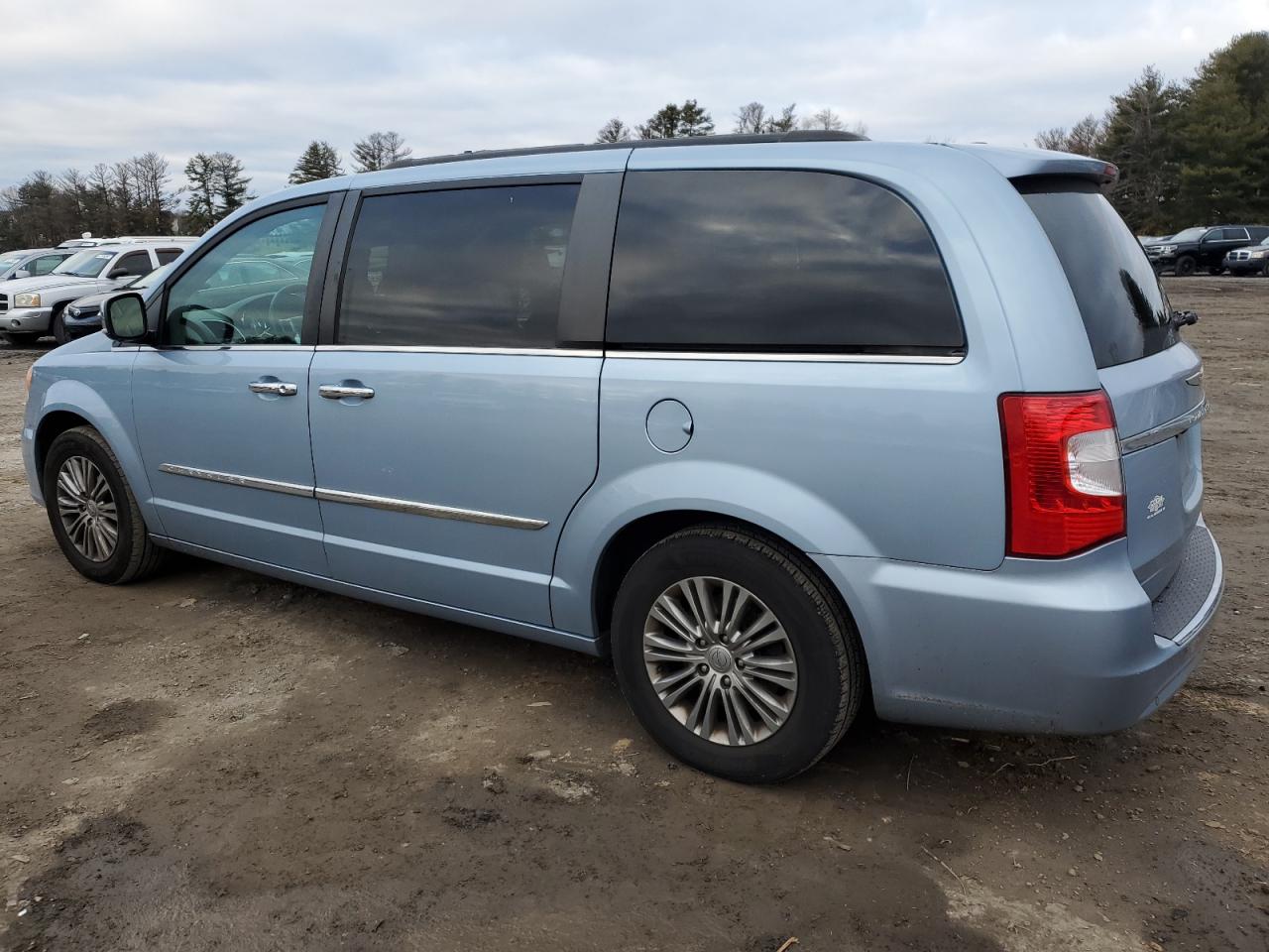 Изображение 2 2016 CHRYSLER TOWN & COUNTRY TOURING L 2016 с VIN 2C4RC1CG7GR208616