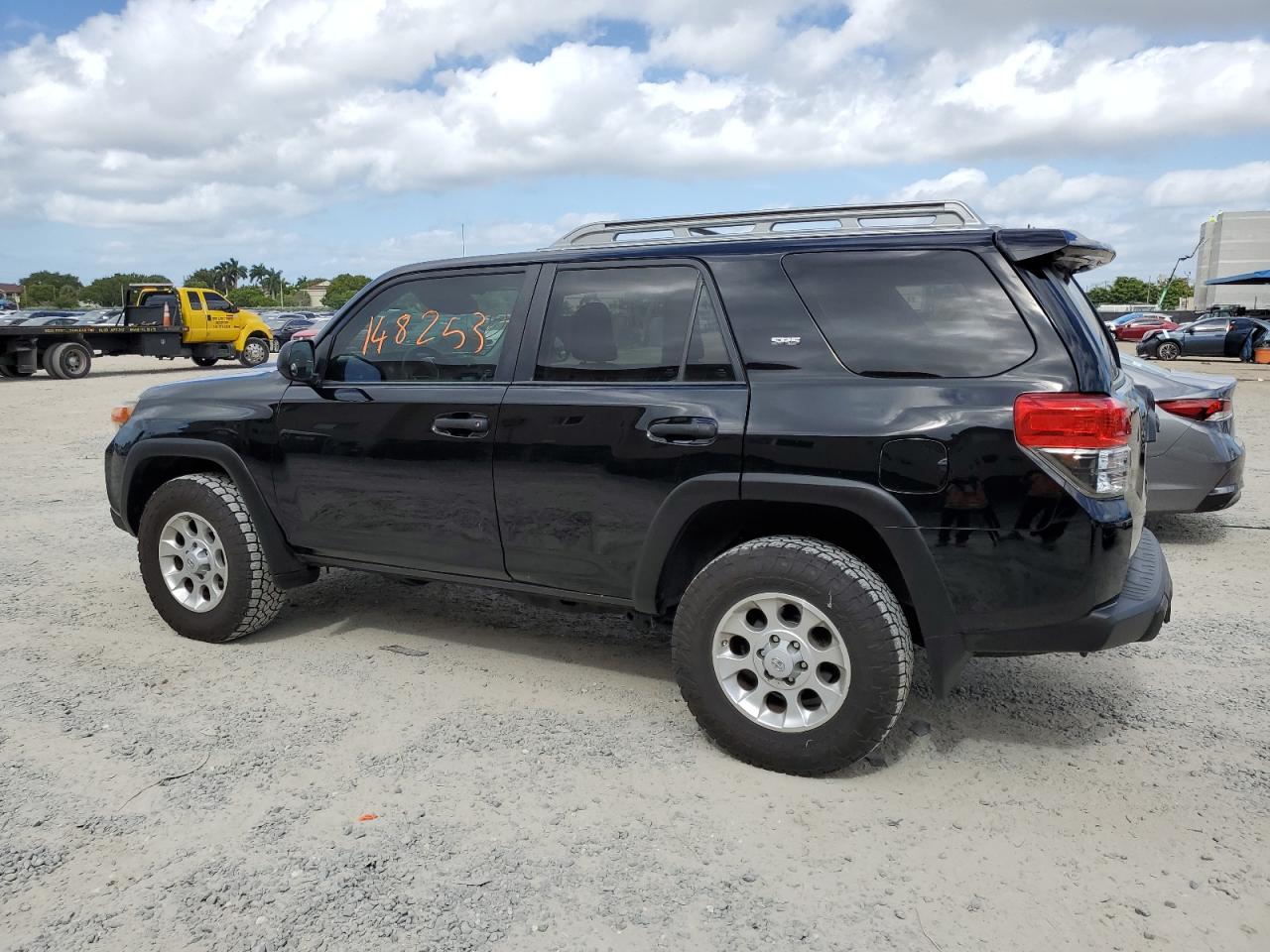 Изображение 2 2010 TOYOTA 4RUNNER SR5 2010 с VIN JTEBU5JR5A5001538