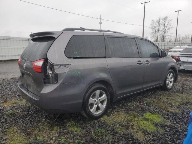 Obraz 3 z 2015 TOYOTA SIENNA LE 2015 z VIN 5TDKK3DC6FS586346