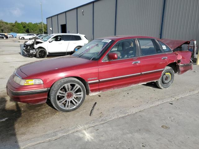 Image 1 of 1994 FORD CROWN VICTORIA LX 1994 with VIN 2FALP74W7RX118180