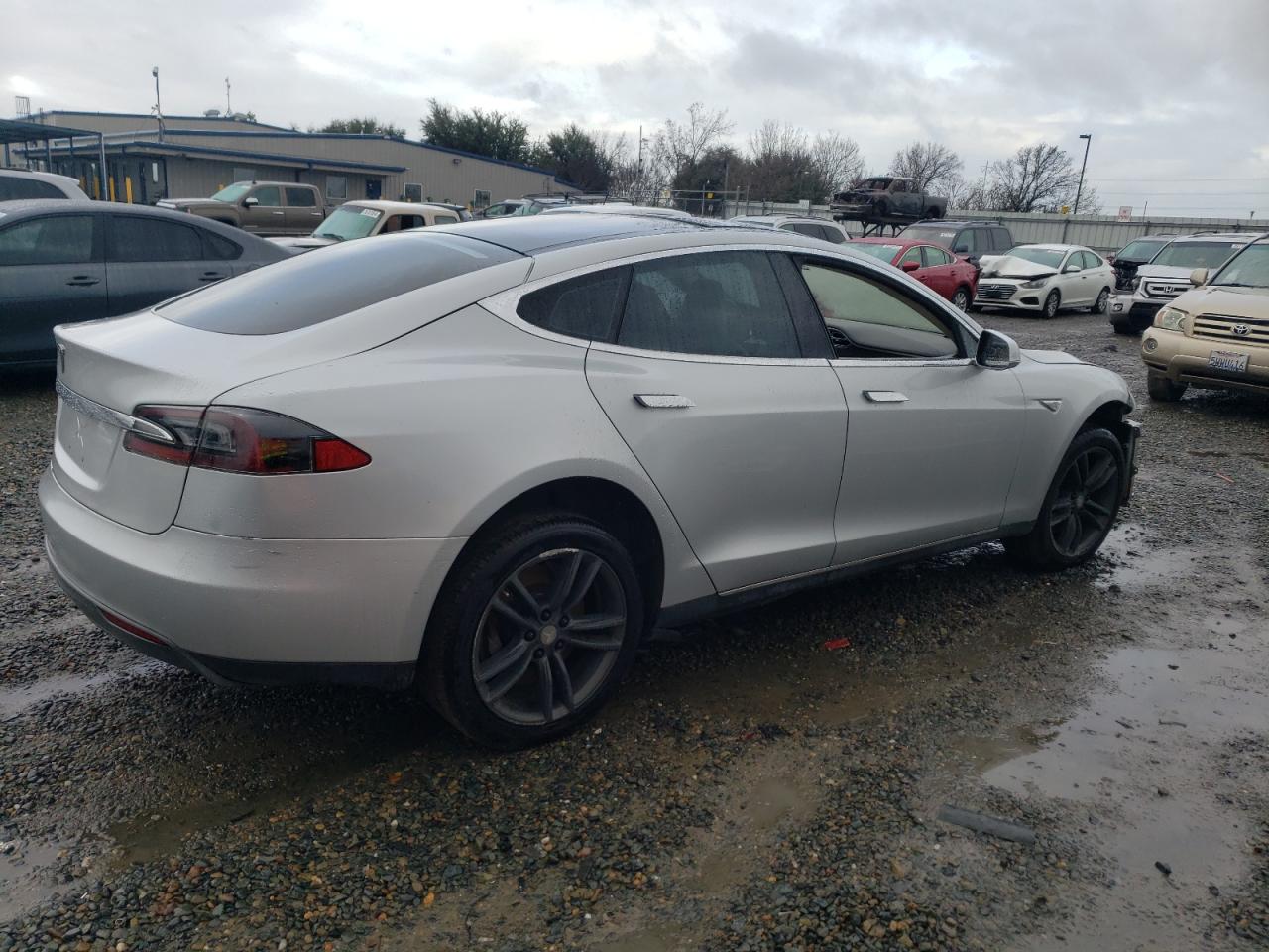 Image 3 of 2012 TESLA MODEL S  2012 with VIN 5YJSA1DN1CFS00120