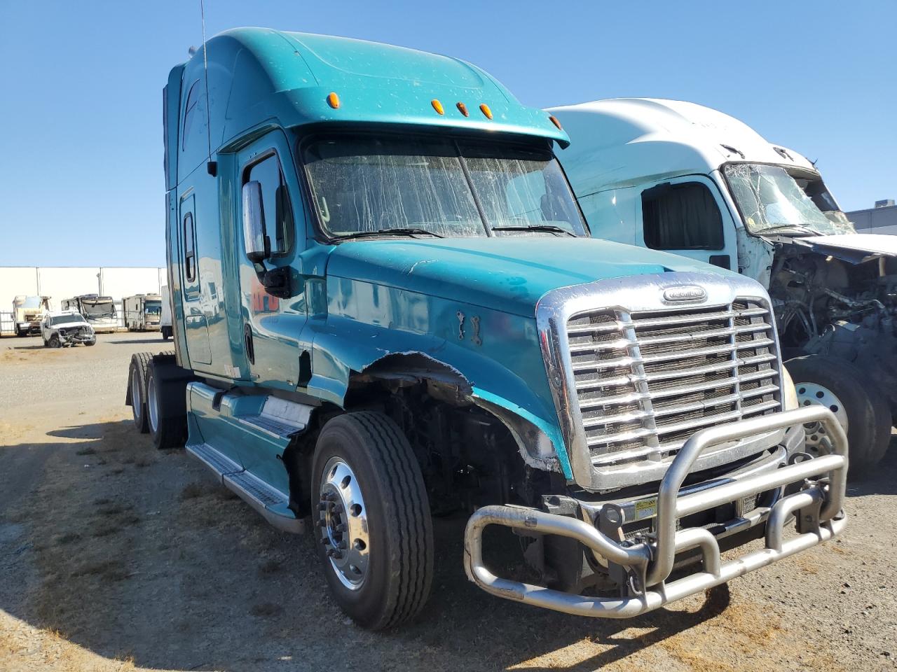 2012 FREIGHTLINER CASCADIA 125  2012 image