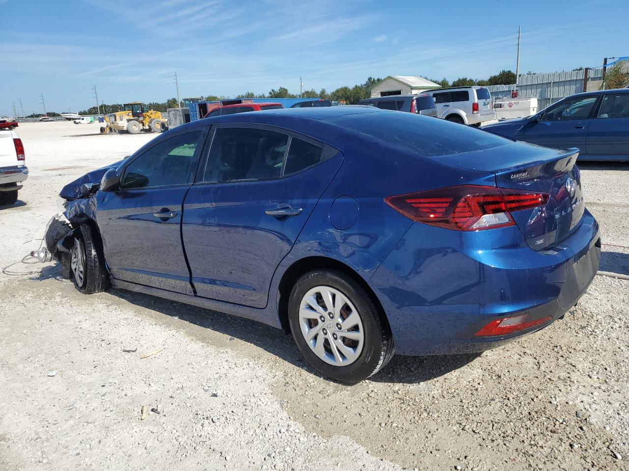 Image 2 of 2020 HYUNDAI ELANTRA SE 2020 with VIN 5NPD74LFXLH611391