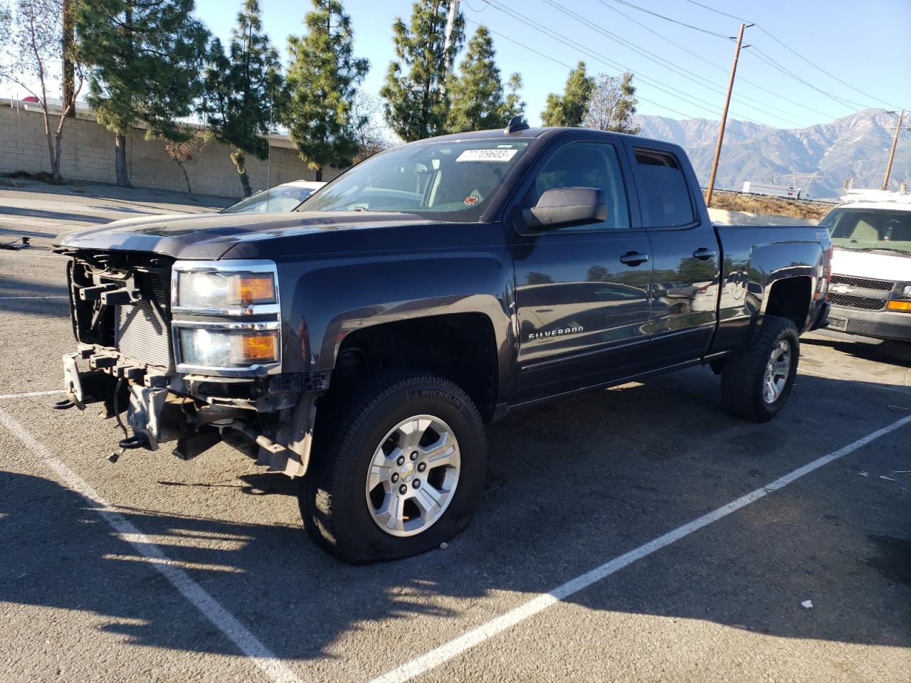 Obraz 1 z 2015 CHEVROLET SILVERADO K1500 LT 2015 z VIN 1GCVKREC4FZ257030