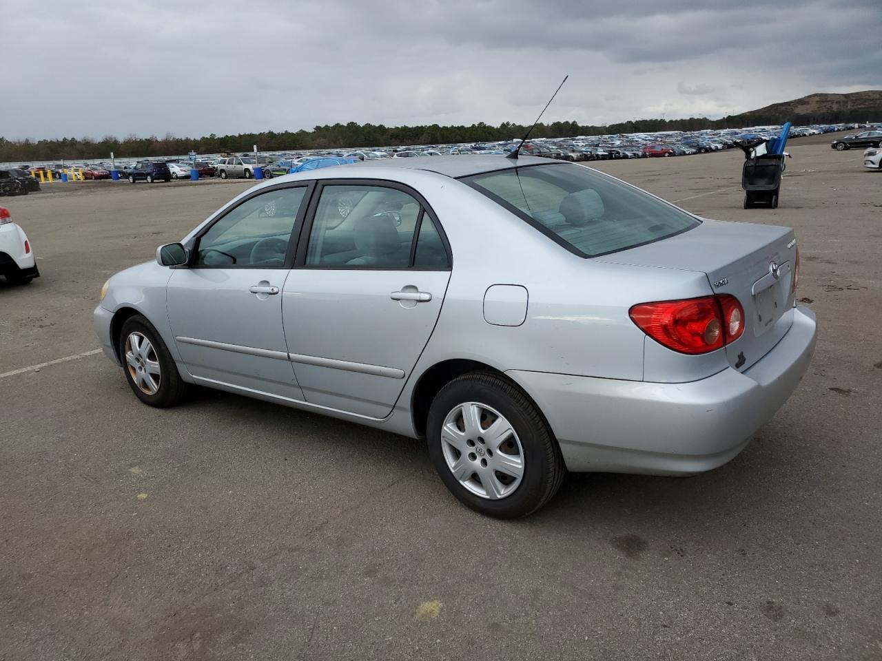 Obraz 2 z 2005 TOYOTA COROLLA CE 2005 z VIN 2T1BR30E85C321003
