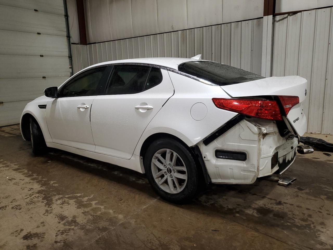 Изображение 2 2011 KIA OPTIMA LX 2011 с VIN KNAGM4A72B5073539