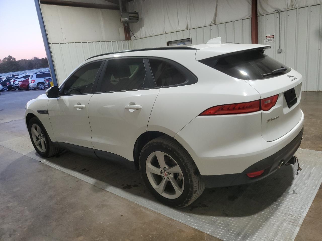 Image 2 of 2018 JAGUAR F-PACE PREMIUM 2018 with VIN SADCJ2FX4JA324594