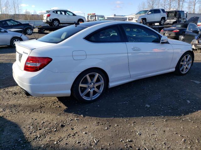Image 3 of 2014 MERCEDES-BENZ C 350 4MATIC 2014 with VIN WDDGJ8JB4EG260402