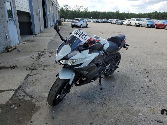 Image 2 of 2023 KAWASAKI EX650 R 2023 with VIN ML5EXER13PDA95535
