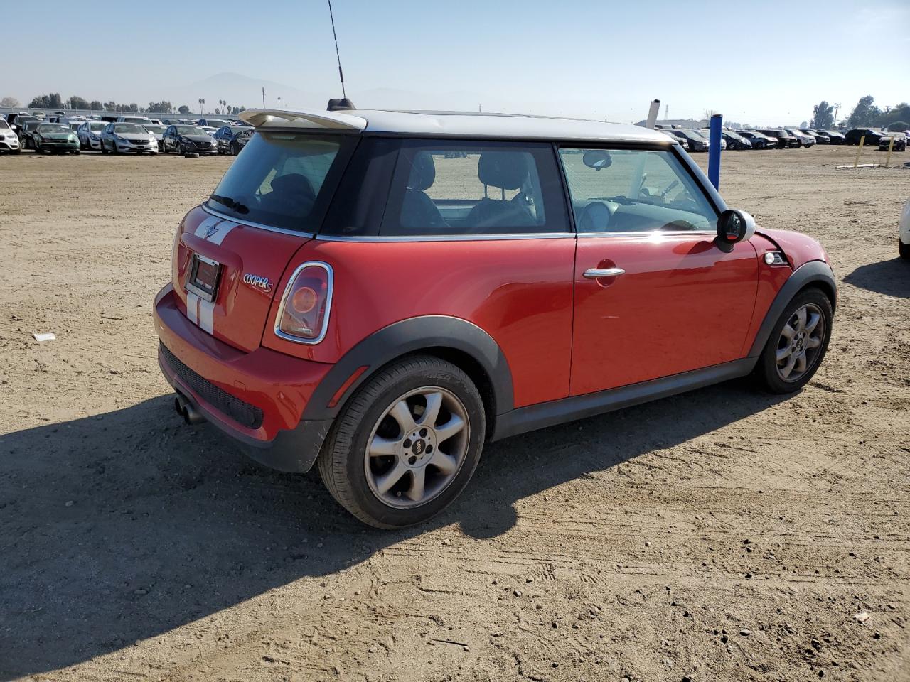 Image 3 of 2009 MINI COOPER S 2009 with VIN WMWMF73589TW87480