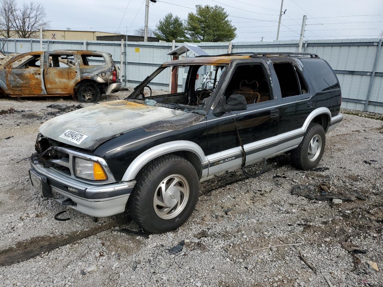 Obraz 1 z 1996 CHEVROLET BLAZER  1996 z VIN 1GNDT13W3T2268099