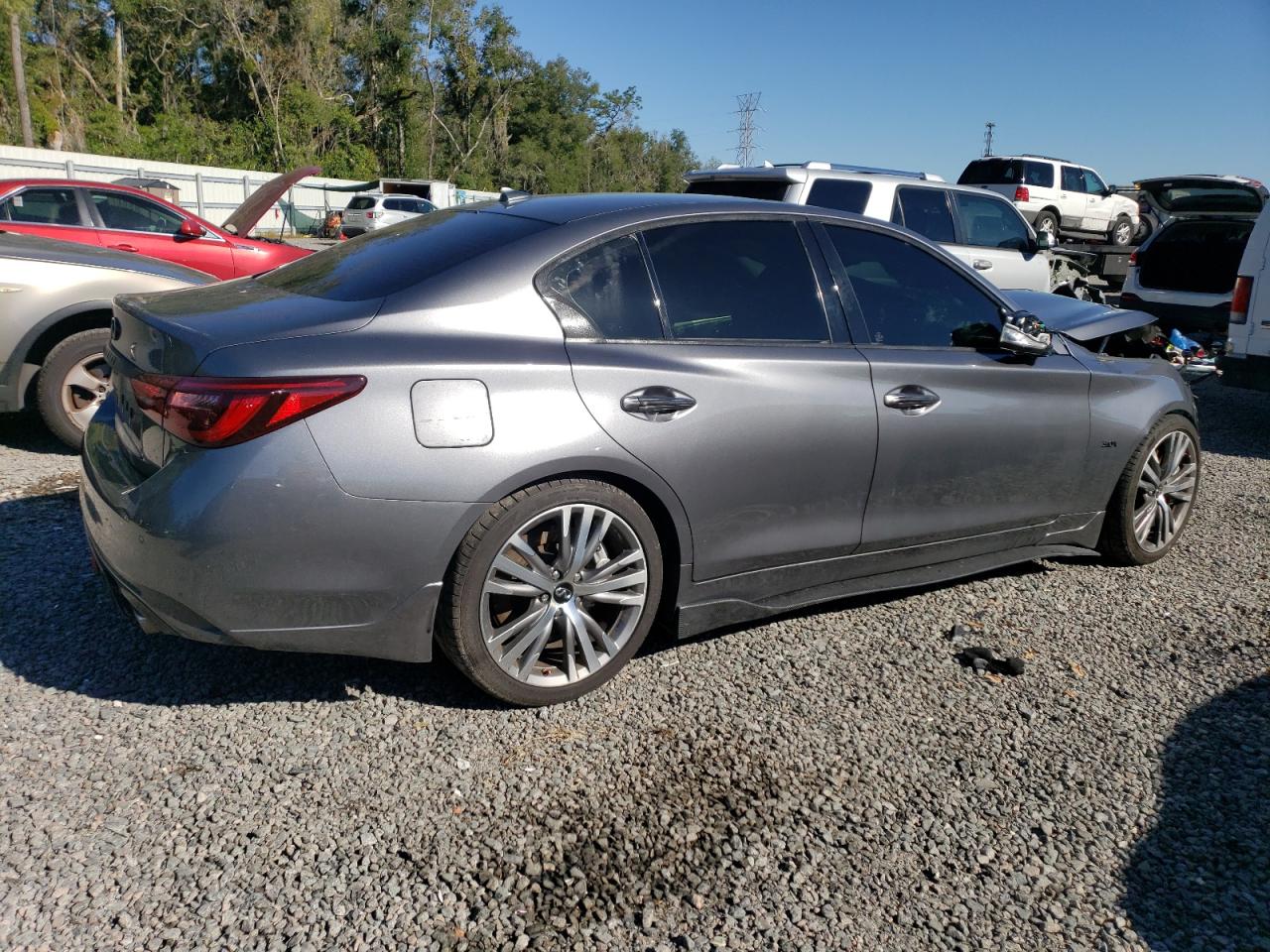 Image 3 of Infiniti Q50 Luxe 2019 with VIN JN1EV7AP2KM543411