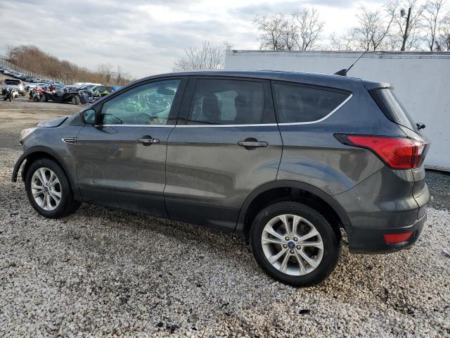 Image 2 of 2019 FORD ESCAPE SE 2019 with VIN 1FMCU0GD9KUA32561