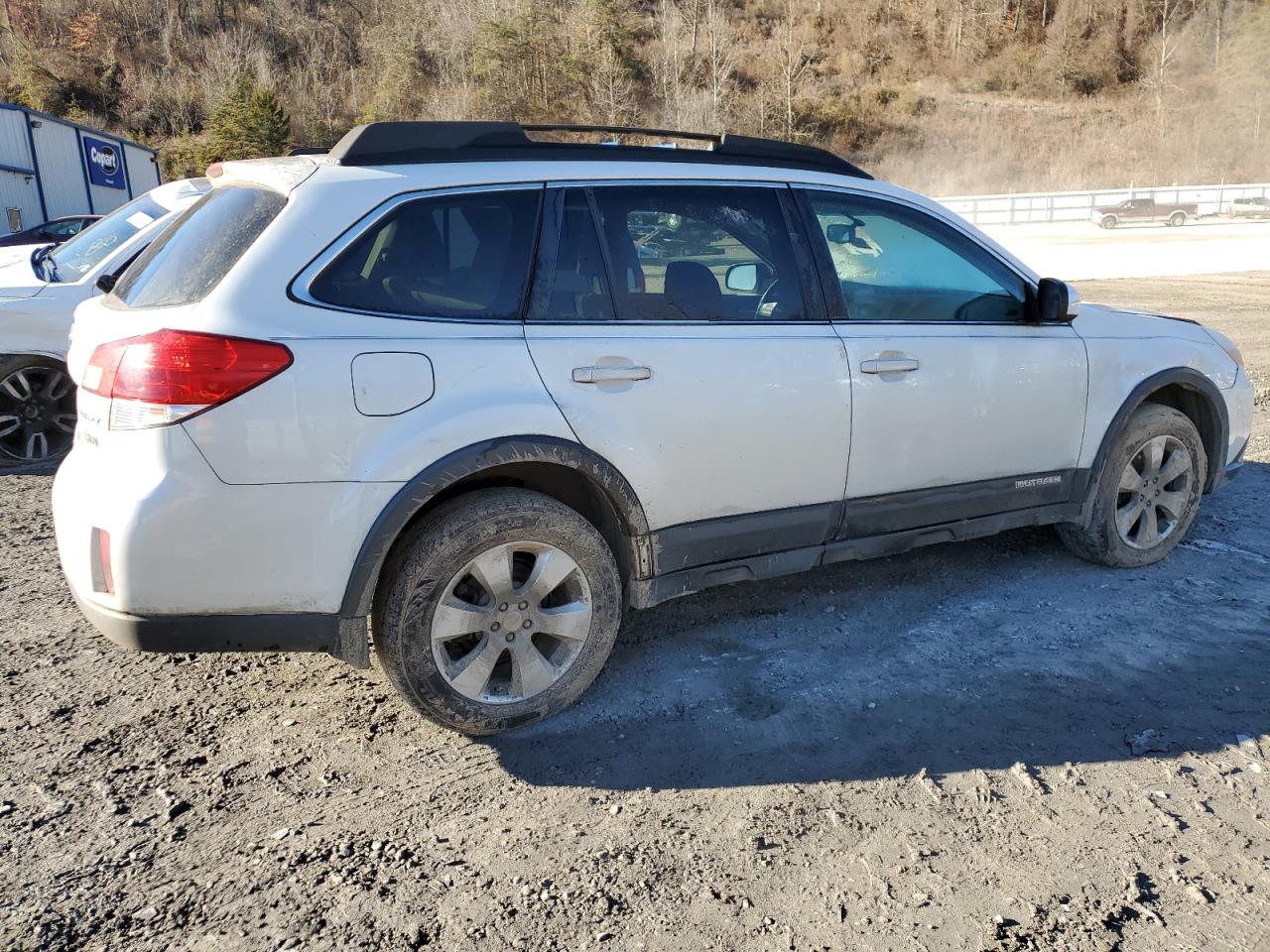 Obraz 3 z 2010 SUBARU OUTBACK 2.5I PREMIUM 2010 z VIN 4S4BRCCC0A3368194