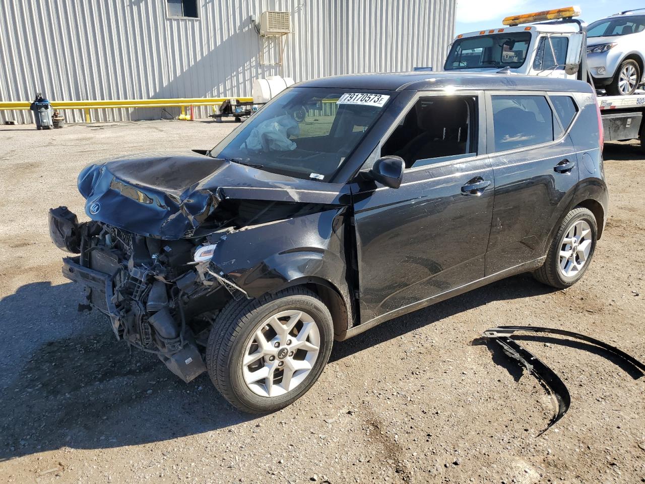 Изображение 1 2020 KIA SOUL LX 2020 с VIN KNDJ23AU3L7061789